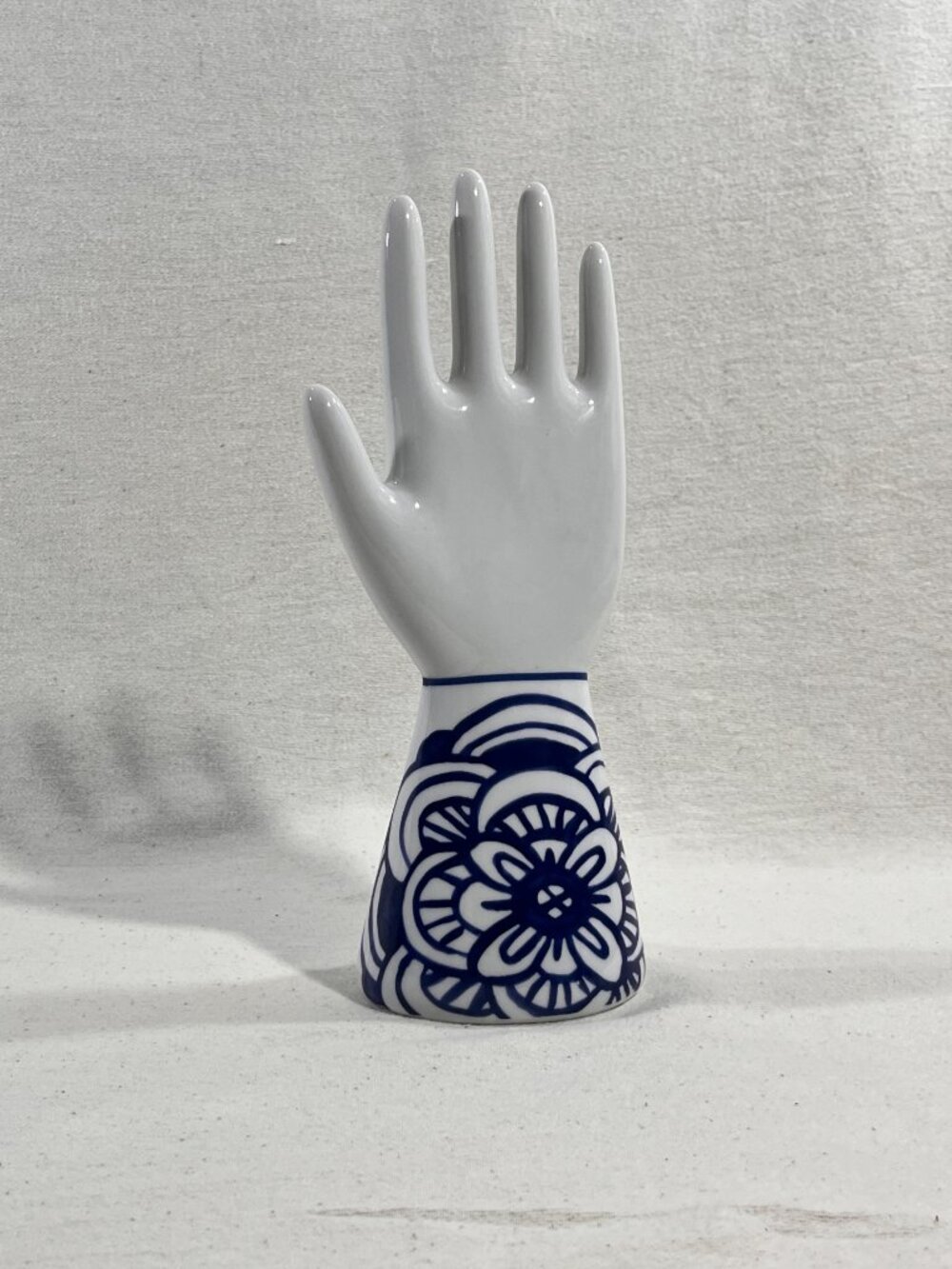 Ceramic WEST ELM Glove Mold Hand Jewelry Display Ring Holder Delft Style